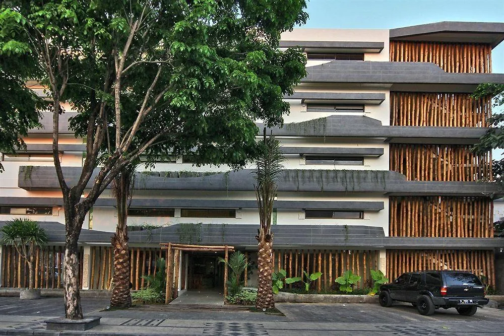 Grandmas Plus Hotel Legian